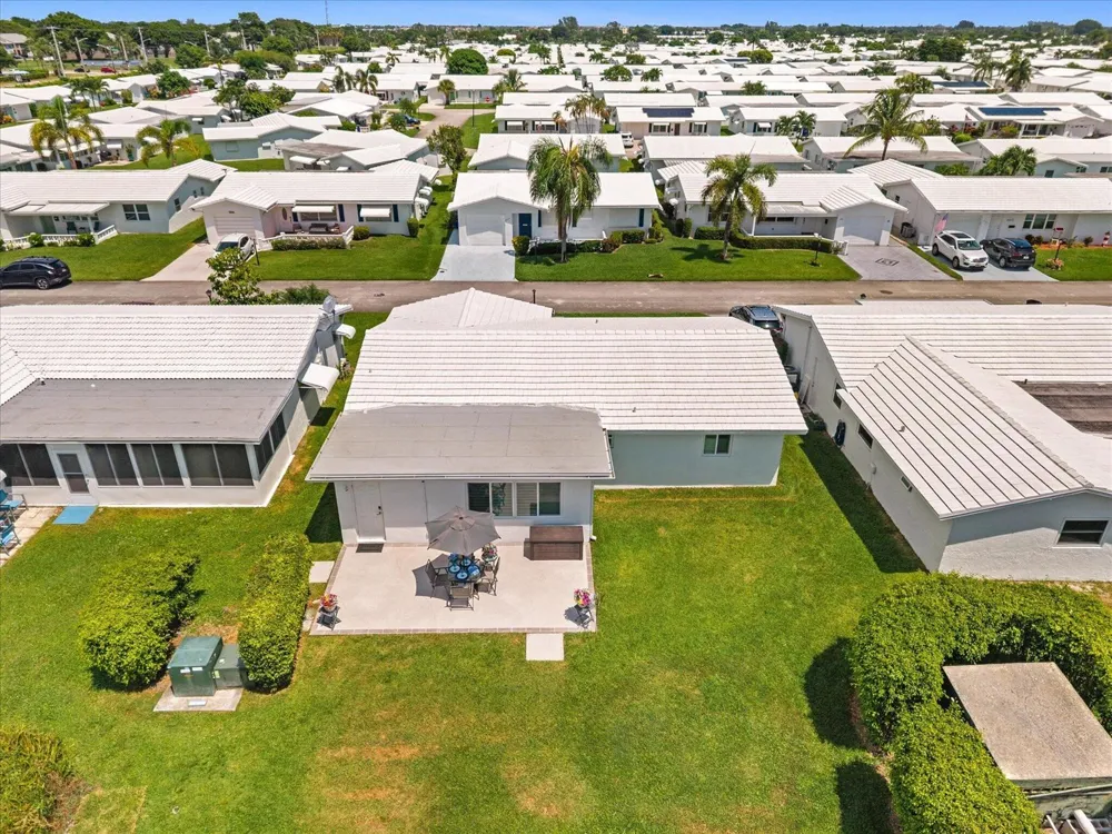 2390 SW 14th Avenue Boynton Beach, FL 33426