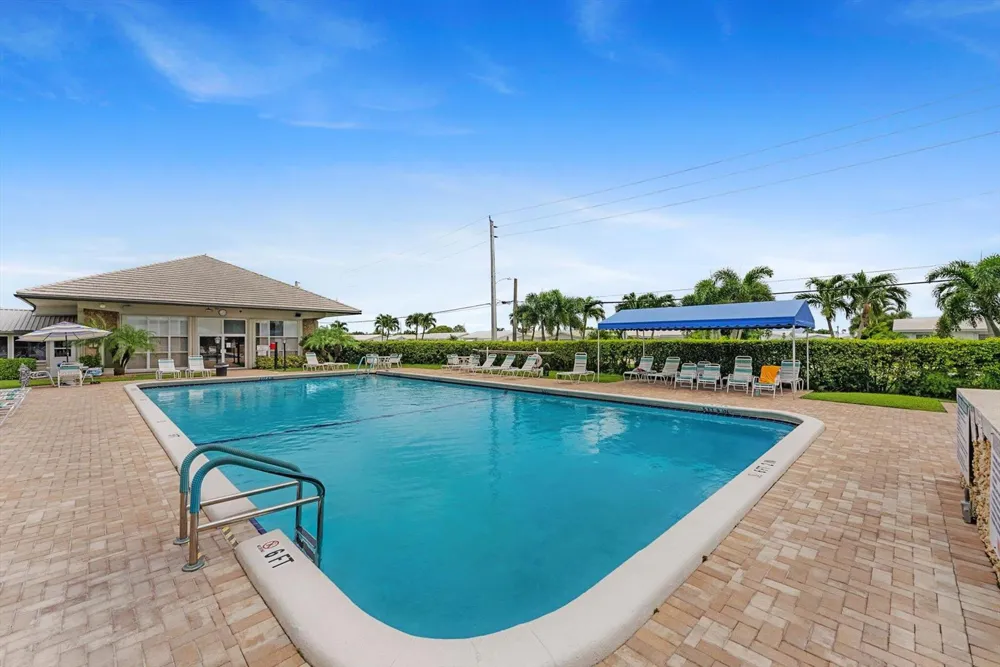 2390 SW 14th Avenue Boynton Beach, FL 33426