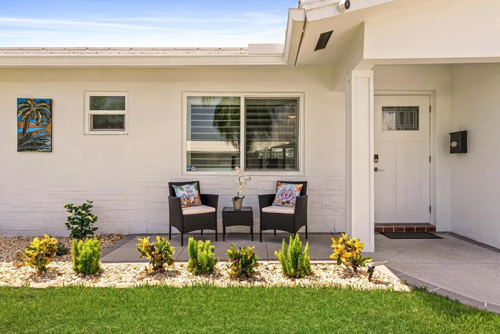 2390 SW 14th Avenue Boynton Beach, FL 33426
