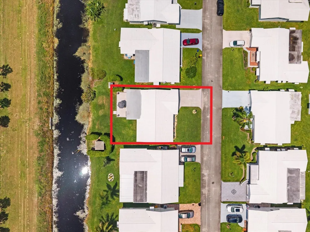 2390 SW 14th Avenue Boynton Beach, FL 33426