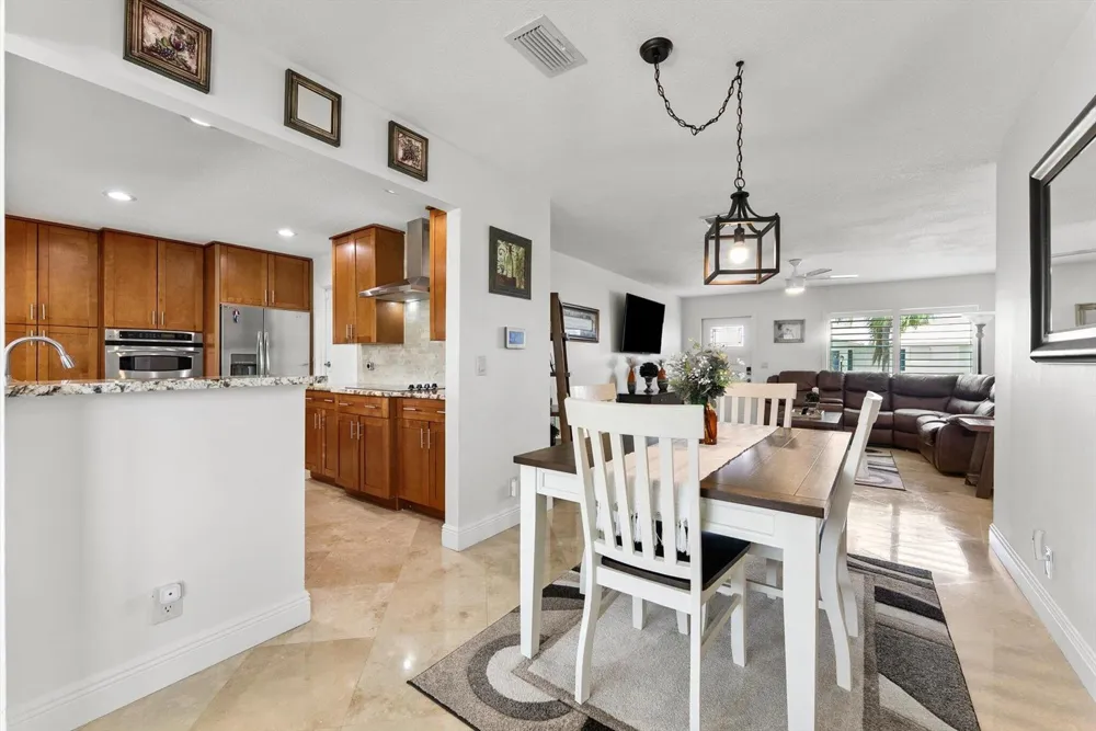 2390 SW 14th Avenue Boynton Beach, FL 33426