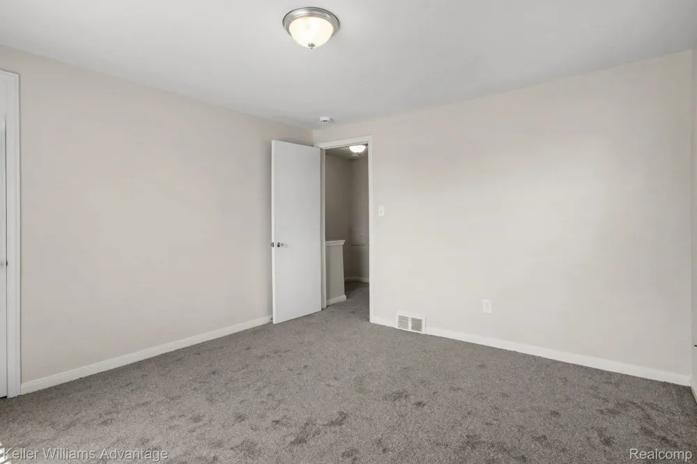 24434 W Chicago Redford Charter Township, MI 48239