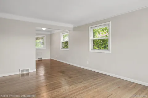 24434 W Chicago