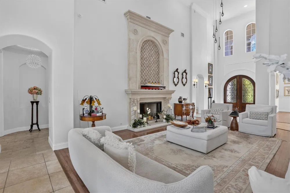 8826 SOUTHERN BREEZE DRIVE Orlando, FL 32836
