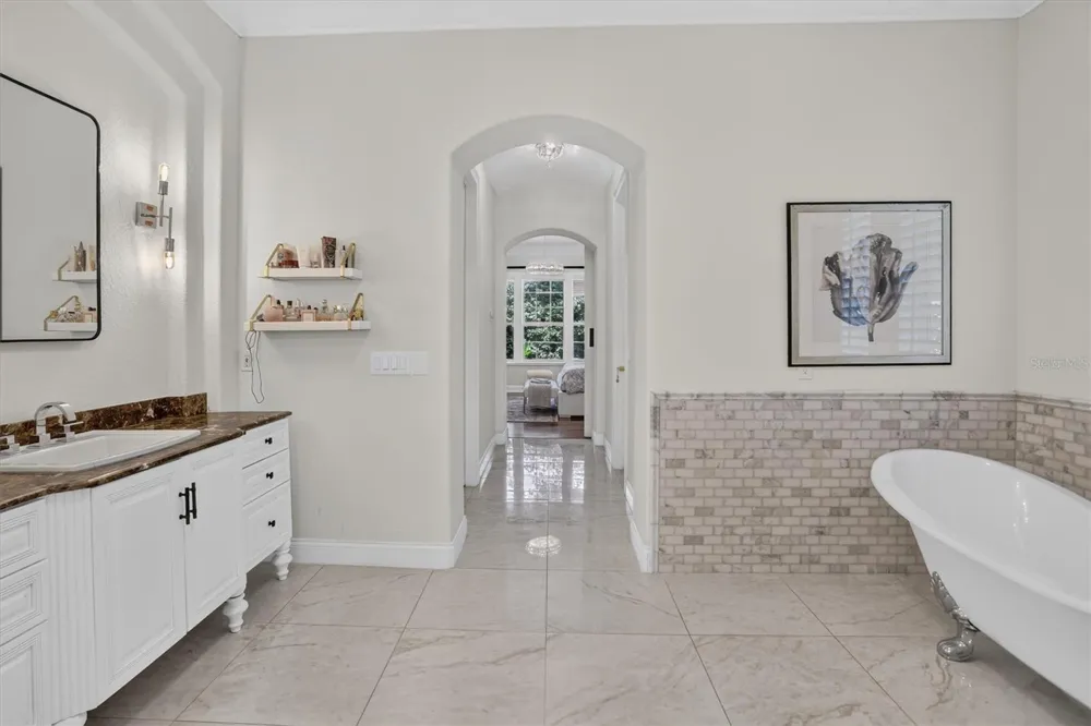 8826 SOUTHERN BREEZE DRIVE Orlando, FL 32836