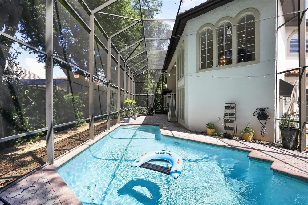 8826 SOUTHERN BREEZE DRIVE Orlando, FL 32836