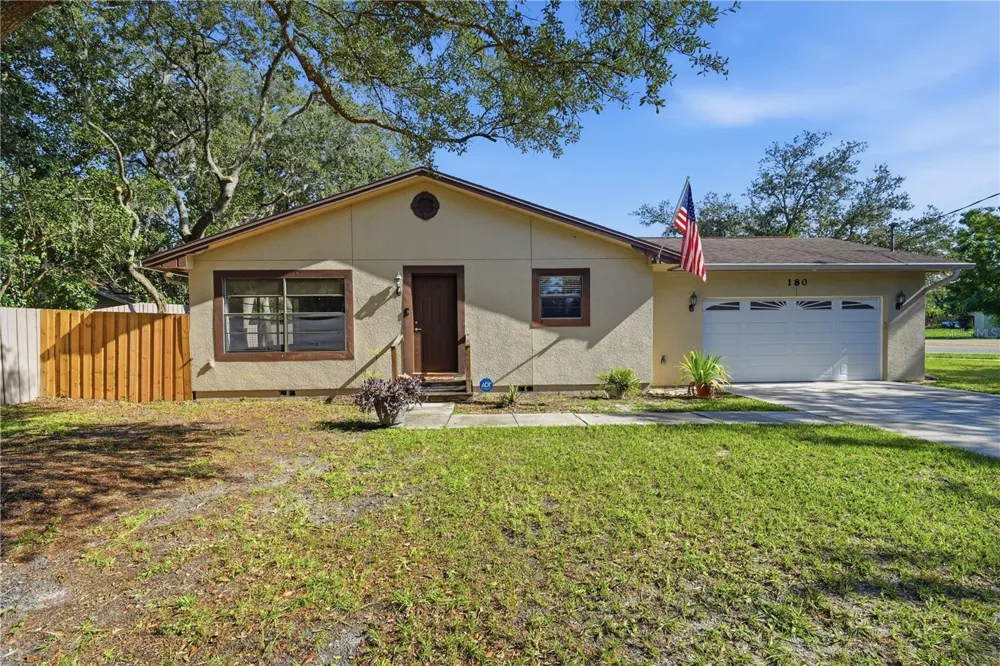180 W 3RD STREET Chuluota, FL 32766