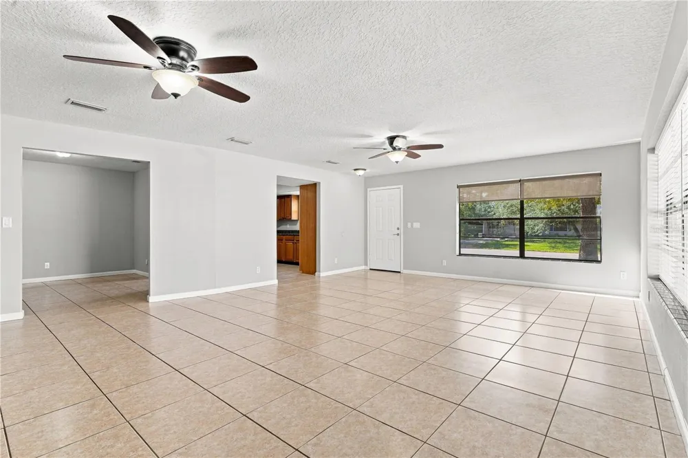 180 W 3RD STREET Chuluota, FL 32766