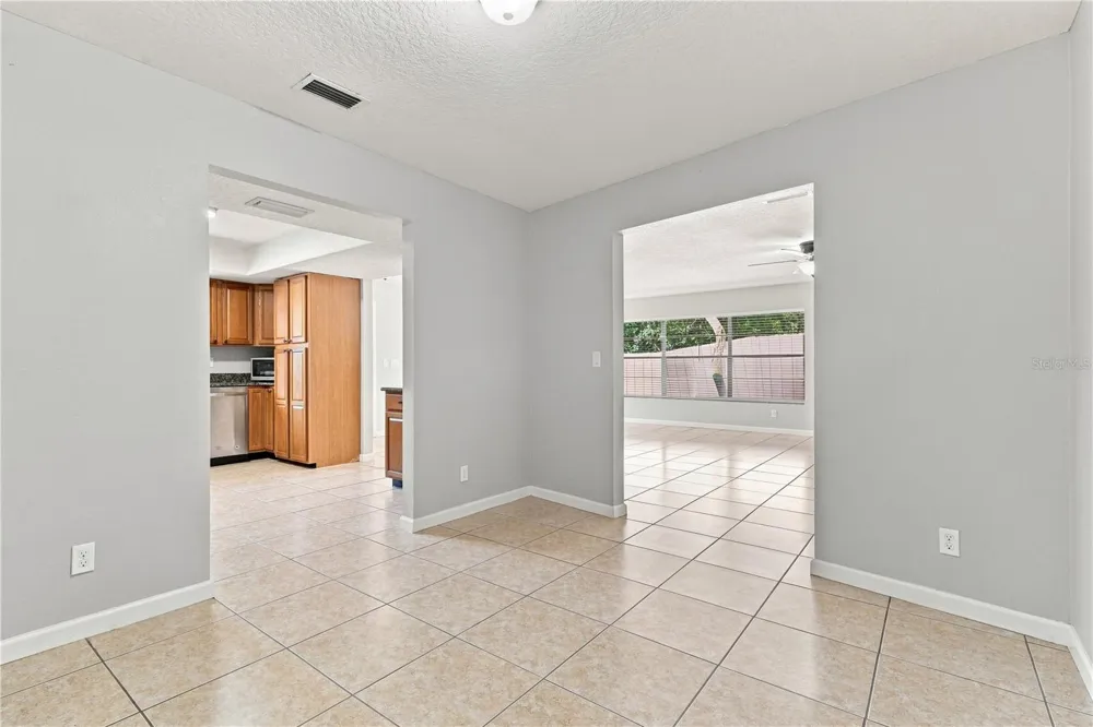 180 W 3RD STREET Chuluota, FL 32766