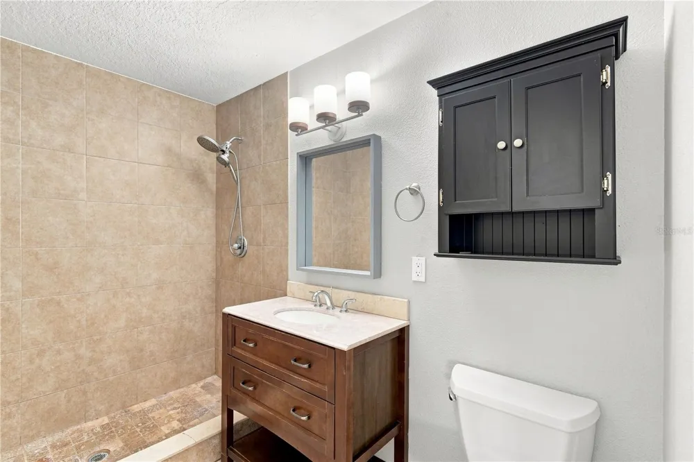 180 W 3RD STREET Chuluota, FL 32766