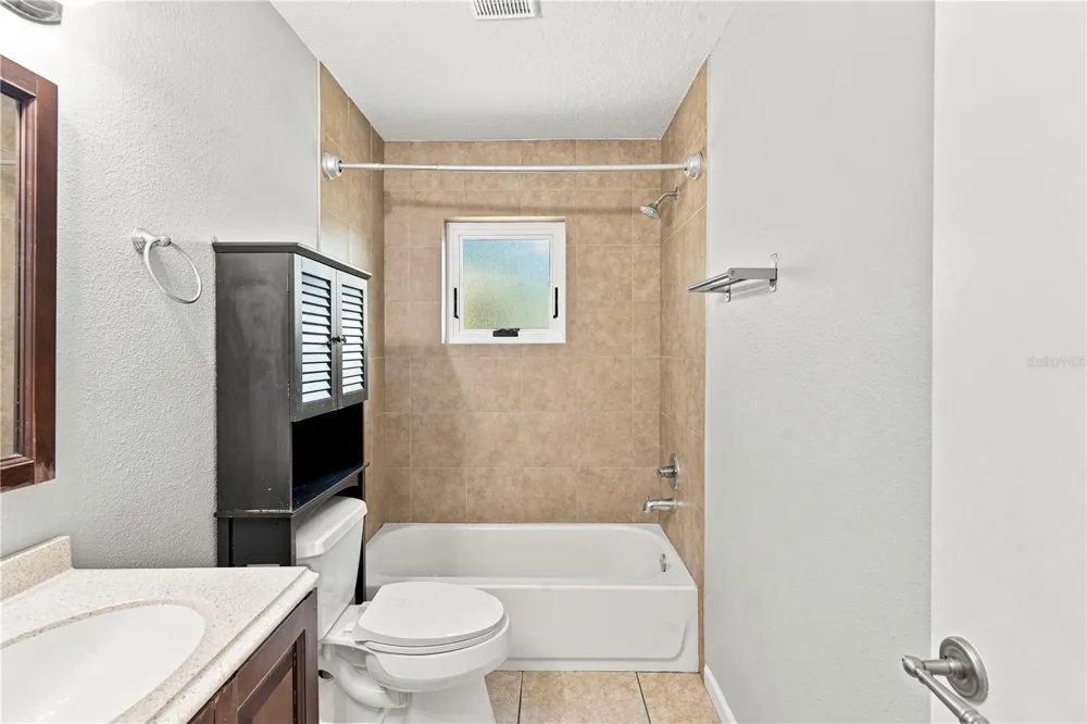 180 W 3RD STREET Chuluota, FL 32766
