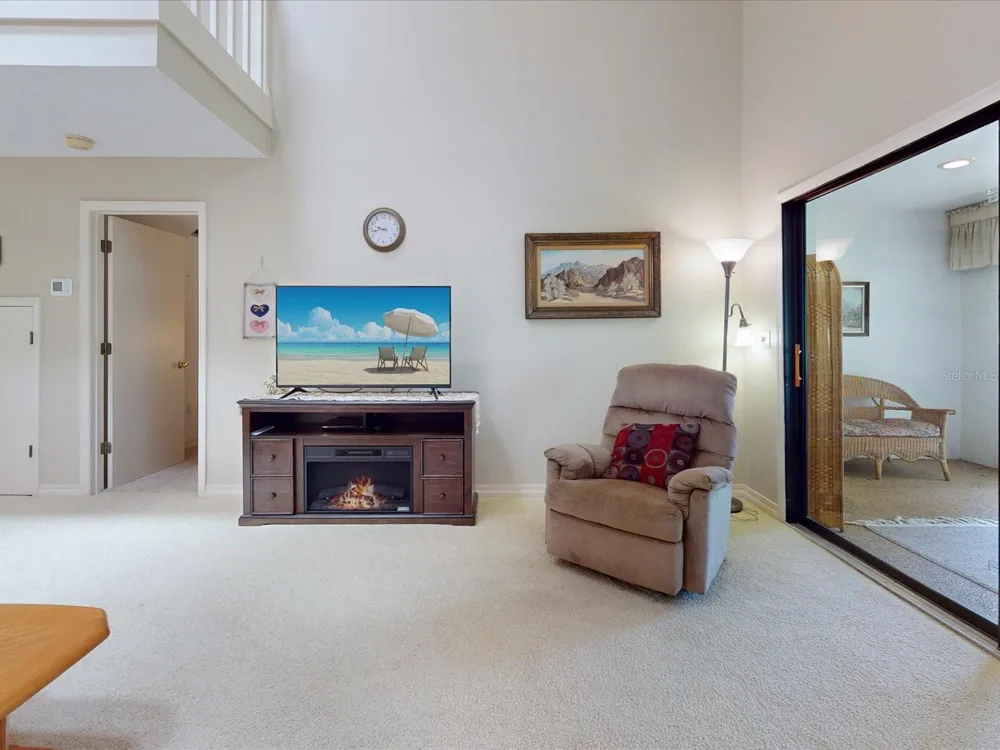 105 COVENTRY LANE Haines City, FL 33844