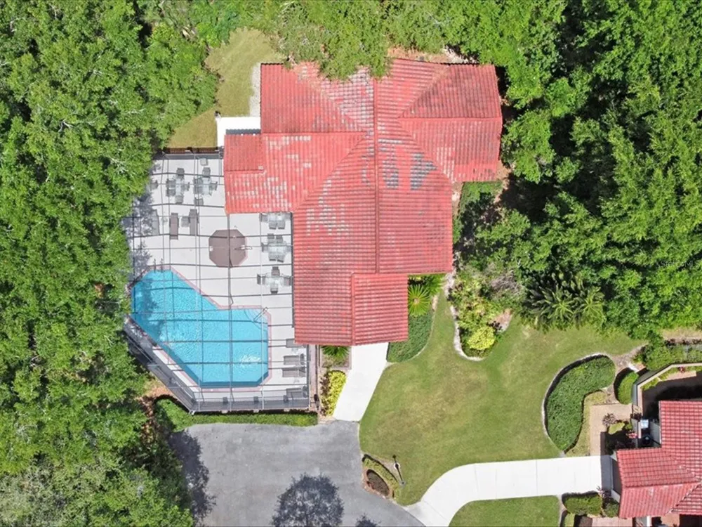 105 COVENTRY LANE Haines City, FL 33844