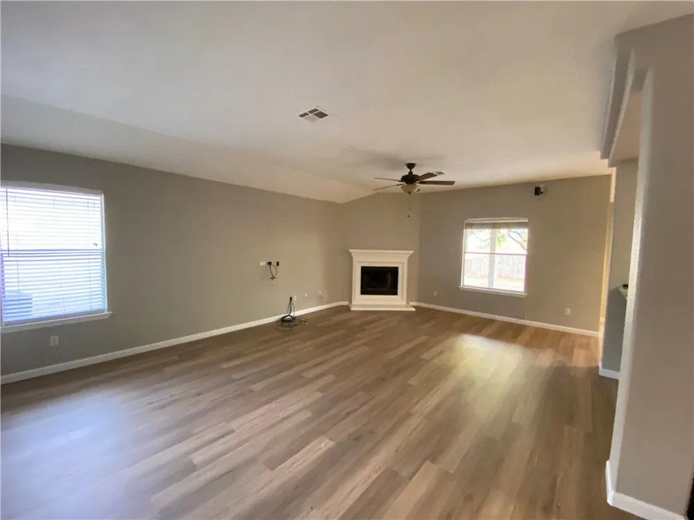 1413 Haley Gray Drive Pflugerville, TX 78660