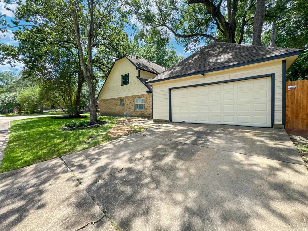 14211 Napier Court Houston, TX 77069