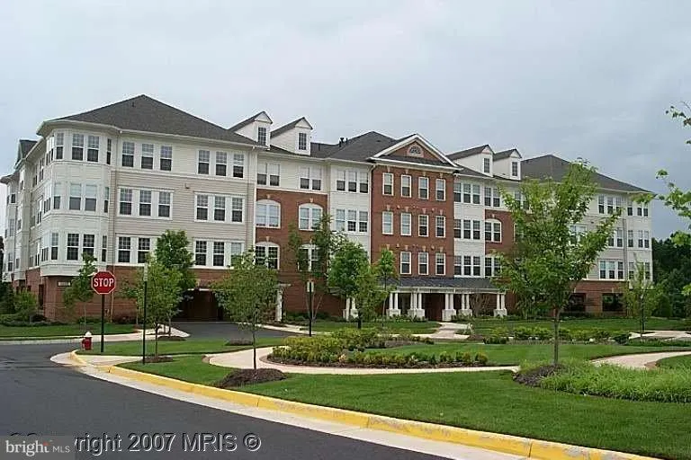 44485 CHAMBERLAIN TERRACE #303 Ashburn, VA 20147