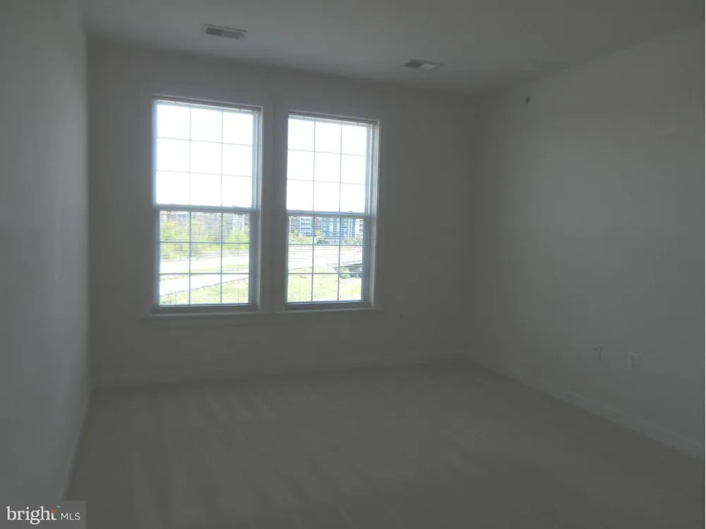 44485 CHAMBERLAIN TERRACE #303 Ashburn, VA 20147