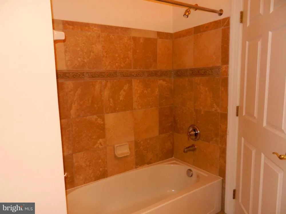44485 CHAMBERLAIN TERRACE #303 Ashburn, VA 20147