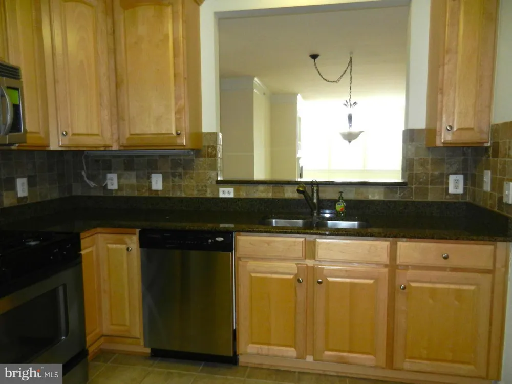 44485 CHAMBERLAIN TERRACE #303 Ashburn, VA 20147