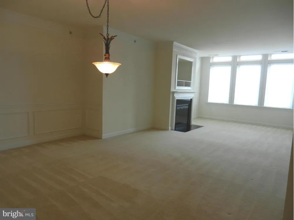 44485 CHAMBERLAIN TERRACE #303 Ashburn, VA 20147