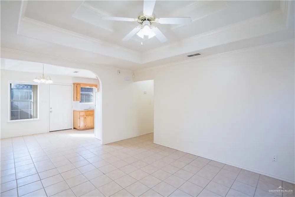1600 E Quail Street #1 Pharr, TX 78577