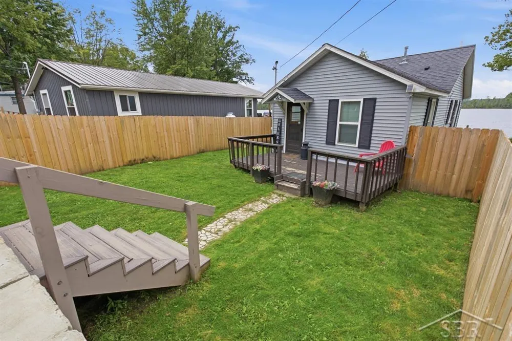 2909 Chippewa Trail Cumming Township, MI 48635