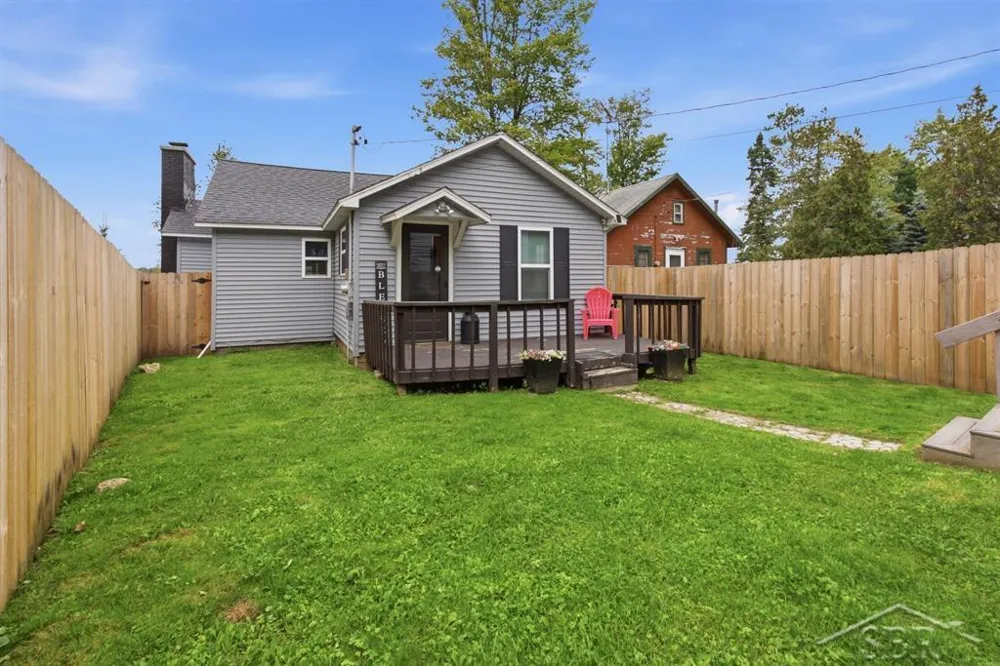 2909 Chippewa Trail Cumming Township, MI 48635