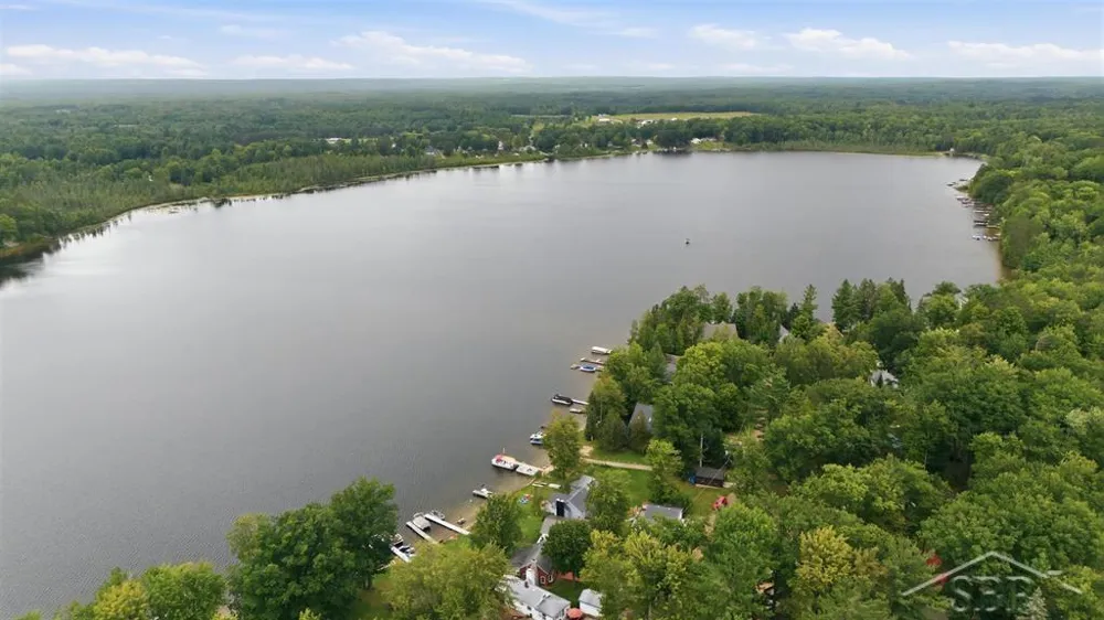 2909 Chippewa Trail Cumming Township, MI 48635
