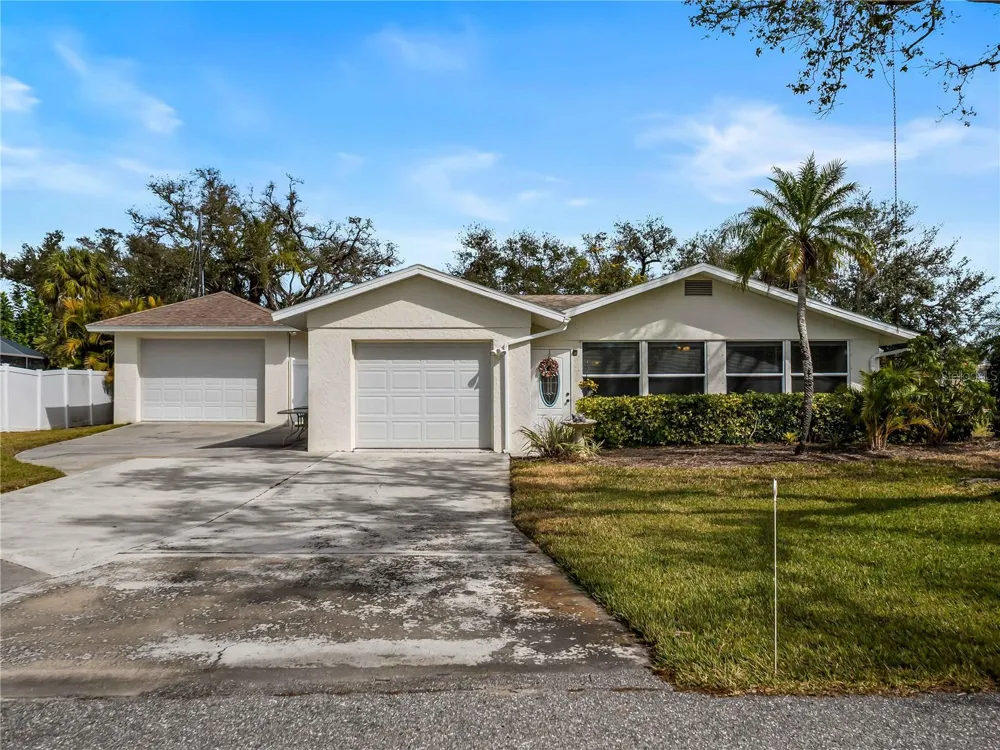 896 S VENICE BOULEVARD Venice, FL 34293