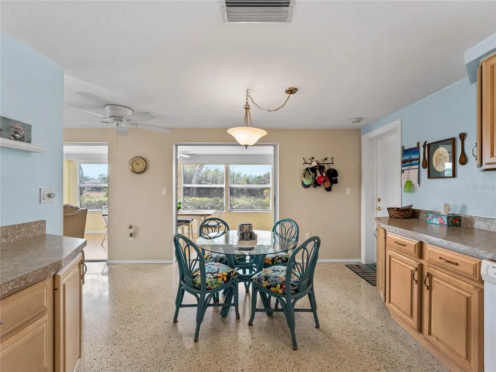 896 S VENICE BOULEVARD Venice, FL 34293