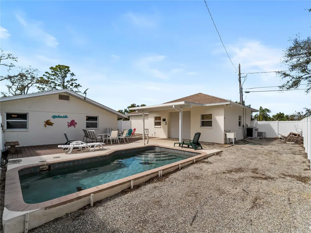 896 S VENICE BOULEVARD Venice, FL 34293
