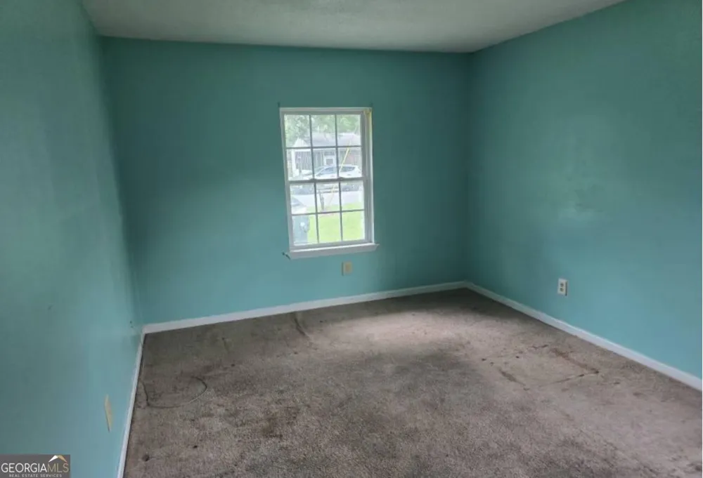 64 Henry ST Camilla, GA 31730