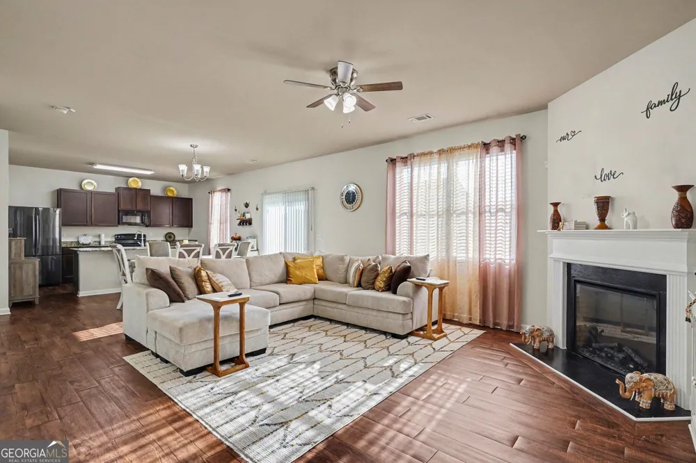 1889 Sea Oats DR Hampton, GA 30228
