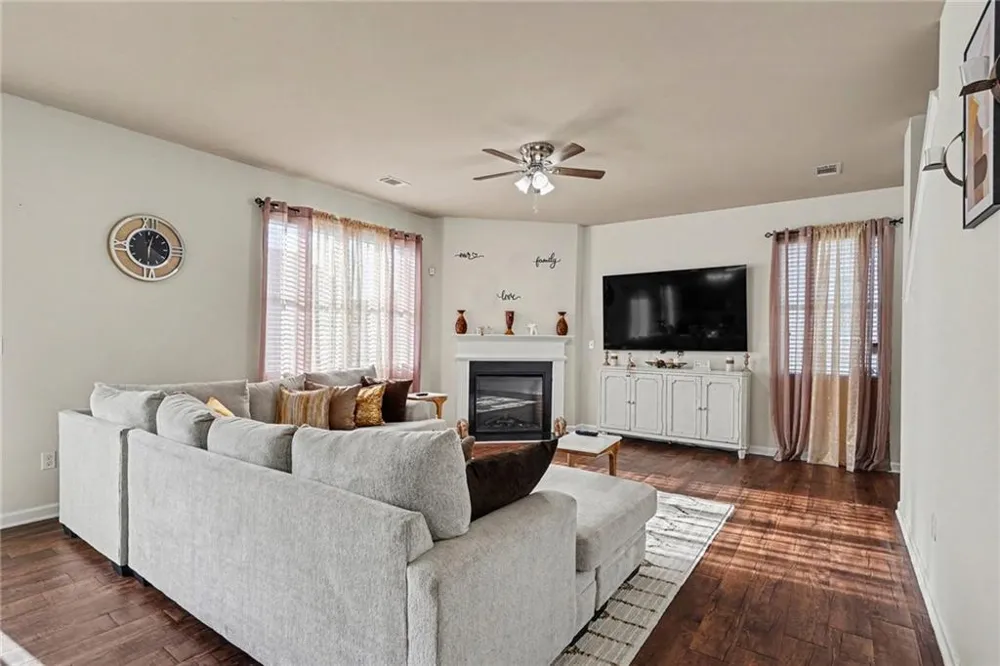 1889 Sea Oats Drive Hampton, GA 30228