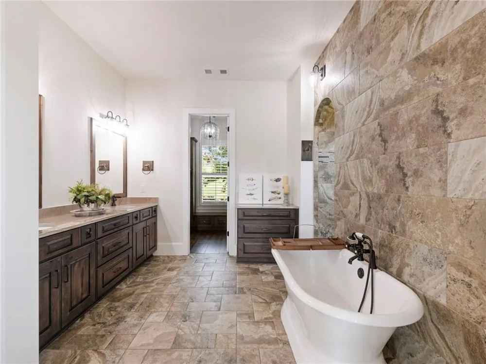 1044 Austin Road Winder, GA 30680