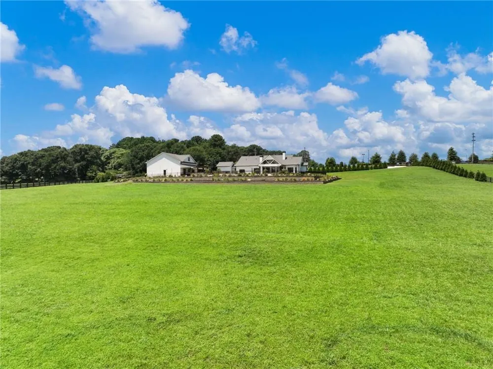 1044 Austin Road Winder, GA 30680