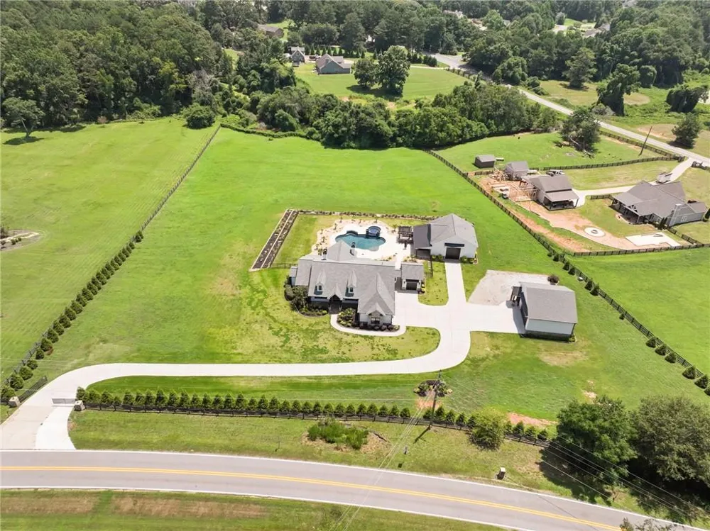 1044 Austin Road Winder, GA 30680
