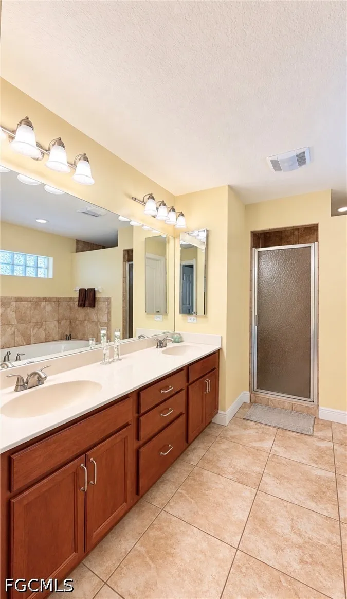 Abbott Avenue Alva, FL 33920