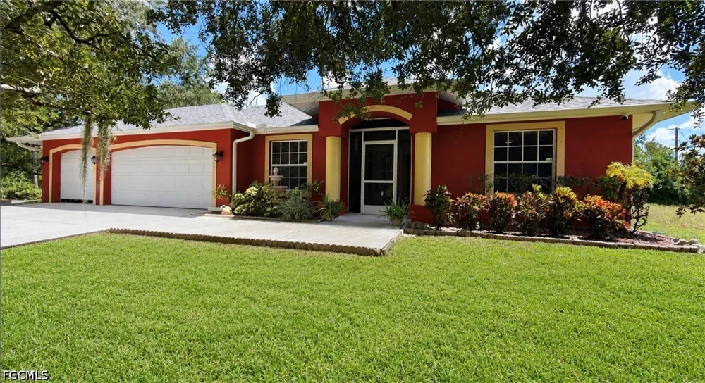 Abbott Avenue Alva, FL 33920