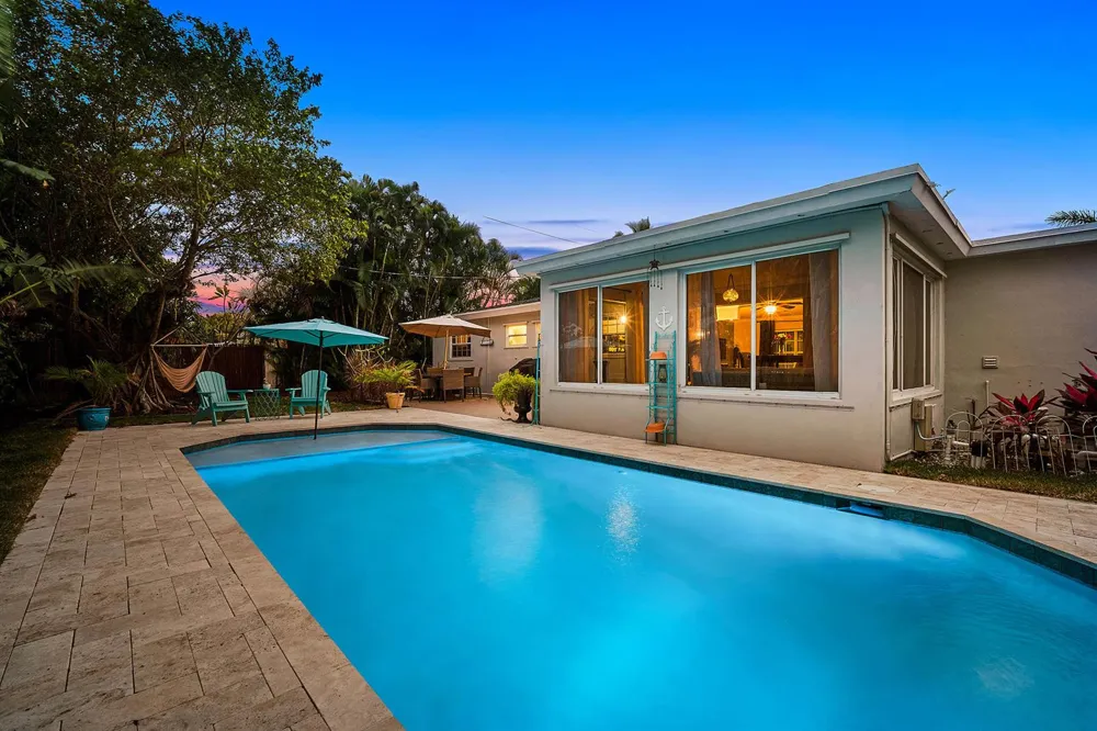 2136 NE 4th Avenue Boca Raton, FL 33431