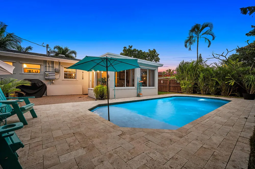2136 NE 4th Avenue Boca Raton, FL 33431