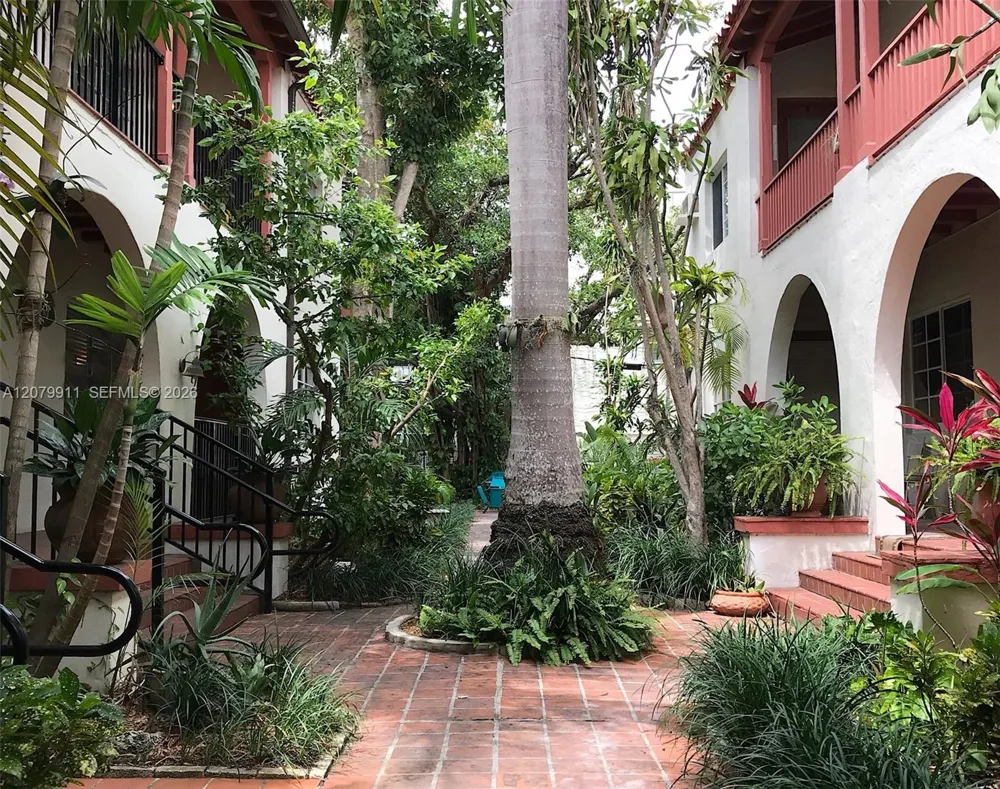 1550 Jefferson Ave #2 Miami Beach, FL 33139