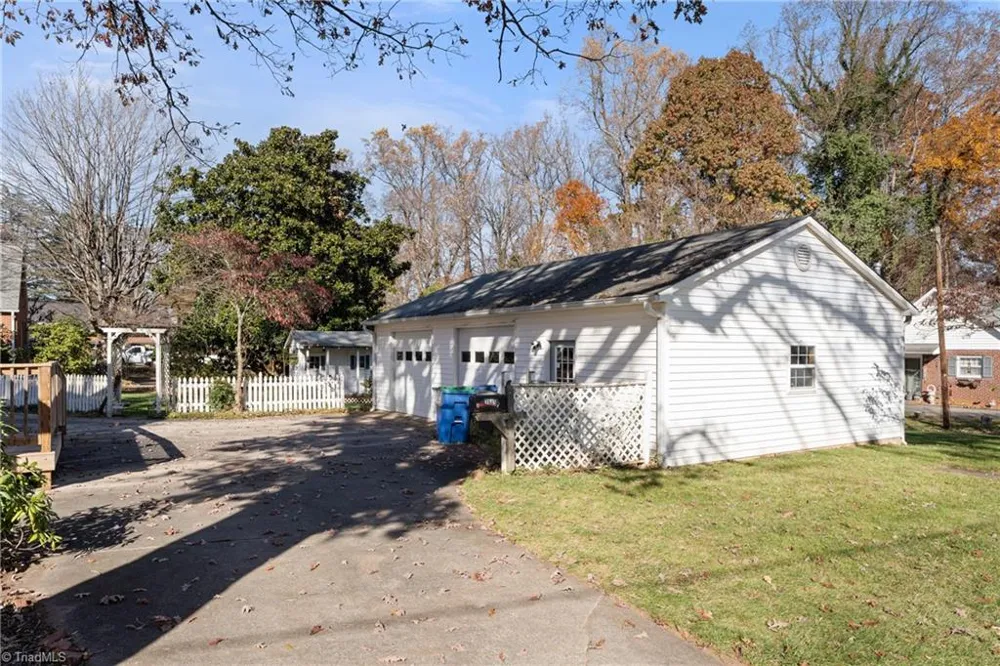 7945 Broad Street Rural Hall, NC 27045