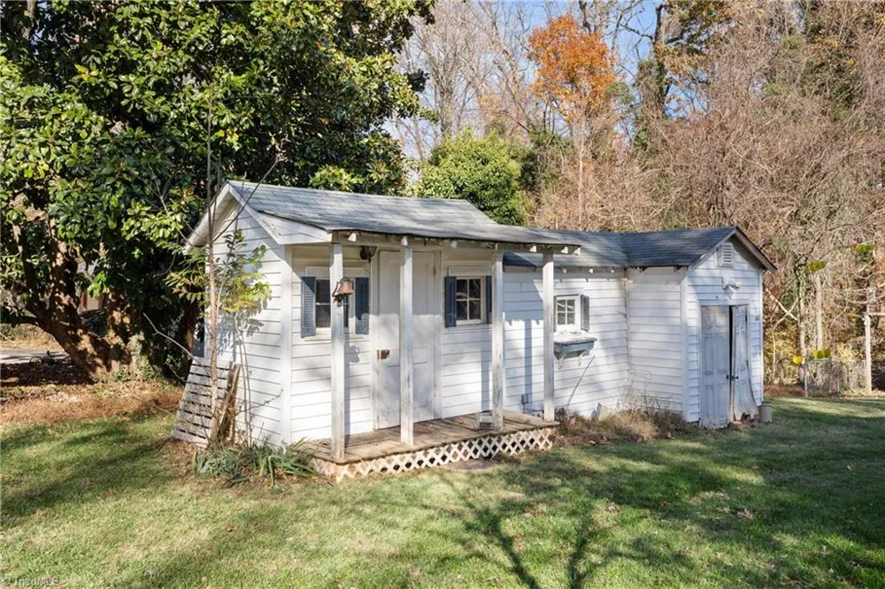 7945 Broad Street Rural Hall, NC 27045