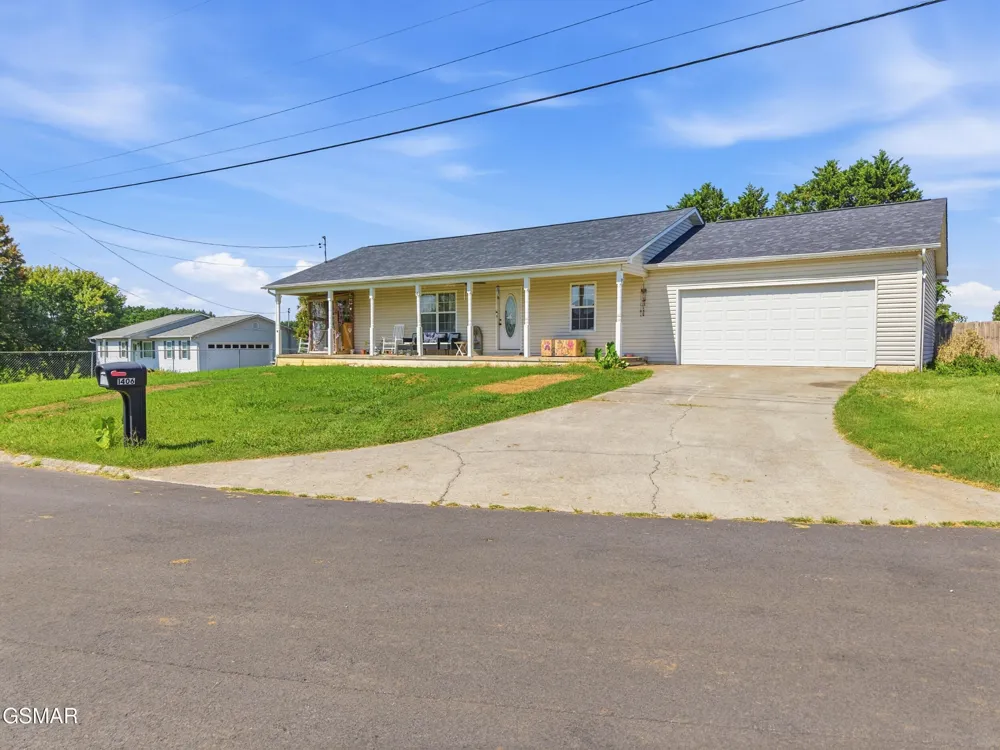 1406 Serene View Drive Sevierville, TN 37876