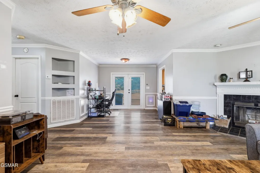 1406 Serene View Drive Sevierville, TN 37876
