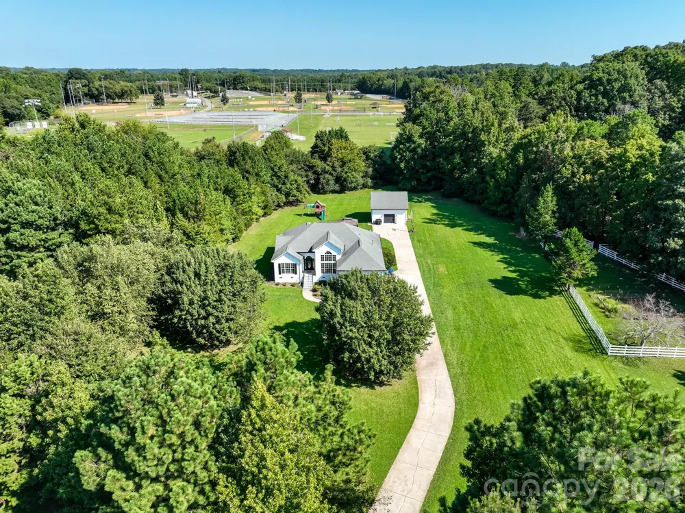 8025 Silver Maple Lane Mint Hill, NC 28227
