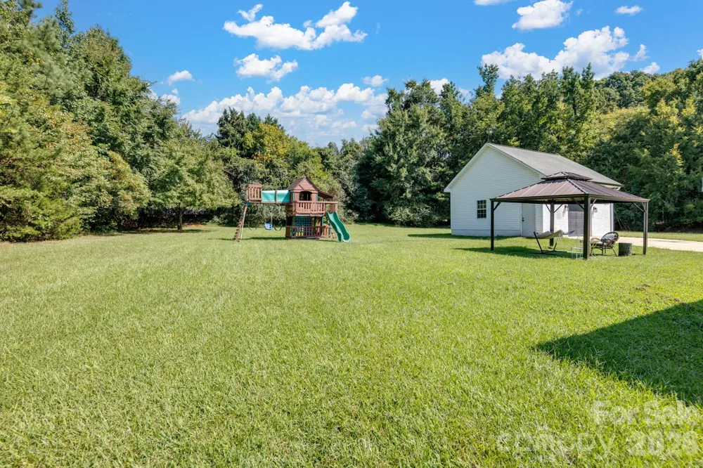 8025 Silver Maple Lane Mint Hill, NC 28227