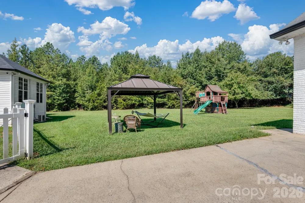 8025 Silver Maple Lane Mint Hill, NC 28227