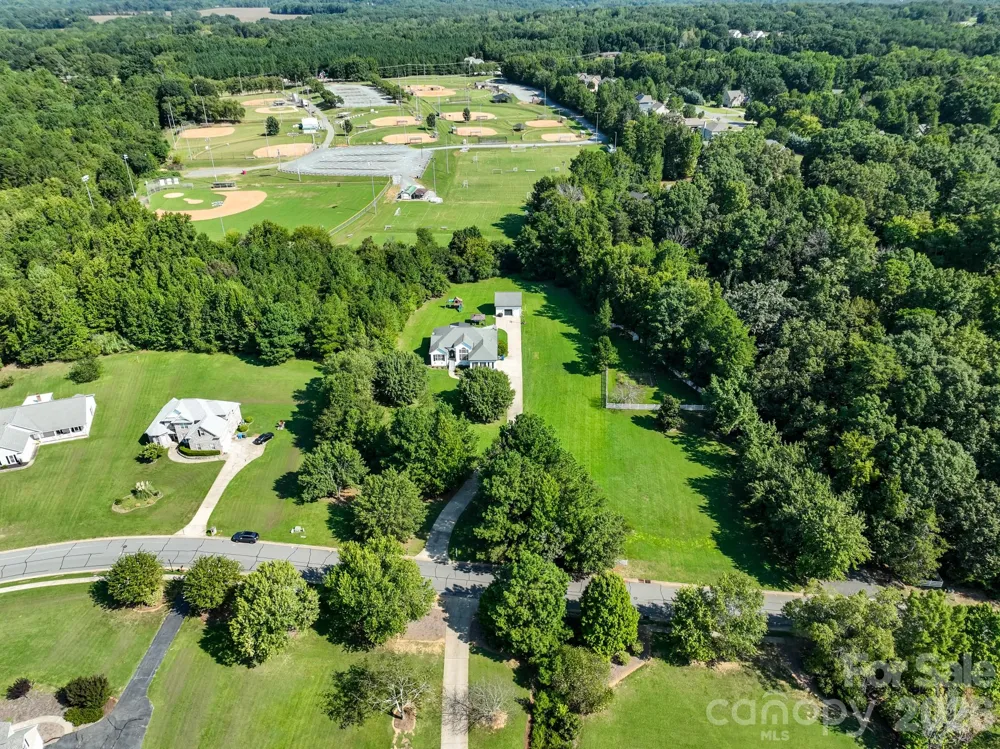 8025 Silver Maple Lane Mint Hill, NC 28227